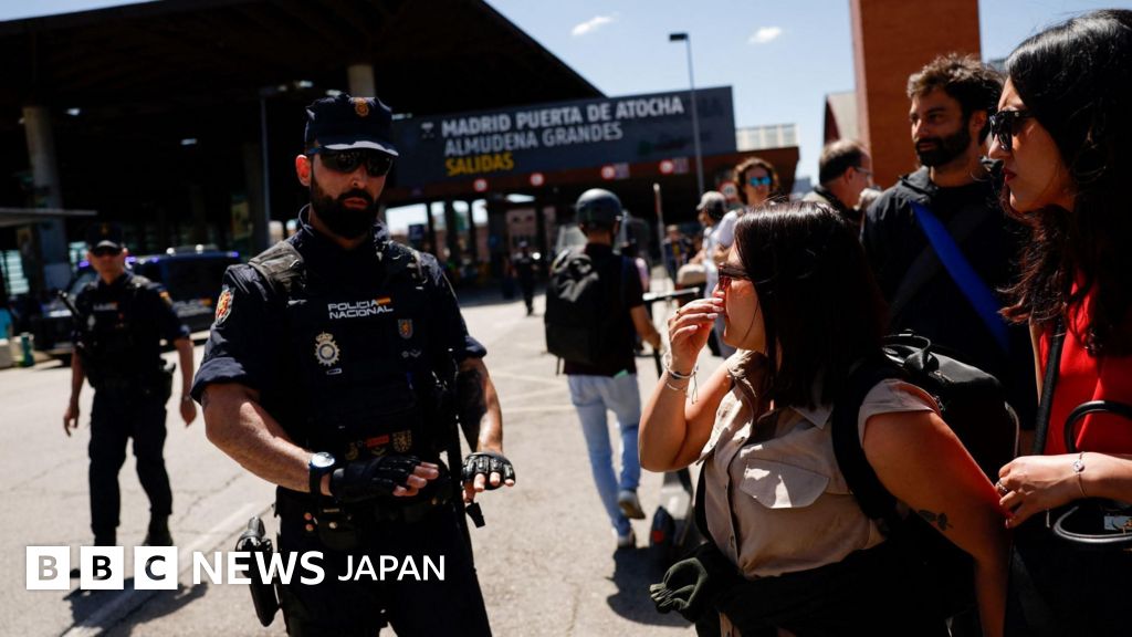 リカルド・モンテシノス 【 パレハの行列】スペイン 油彩 署名有 1984