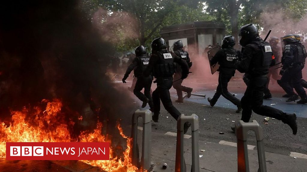 May Day Protests in France Turn Violent Over Pension Reforms