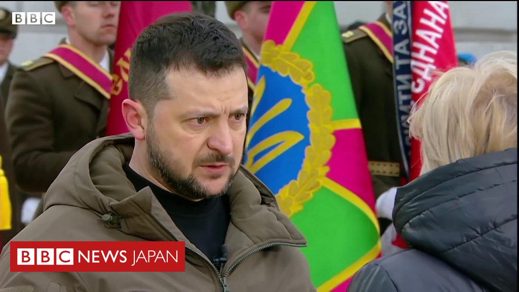 ウクライナ侵攻1年、各地で節目の式典 ゼレンスキー氏は戦死兵の遺族に勲章授与 Bbcニュース