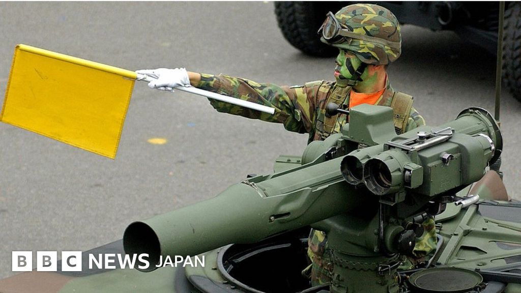 台湾、兵役を4カ月から1年に延長 中国との緊張悪化 - BBCニュース