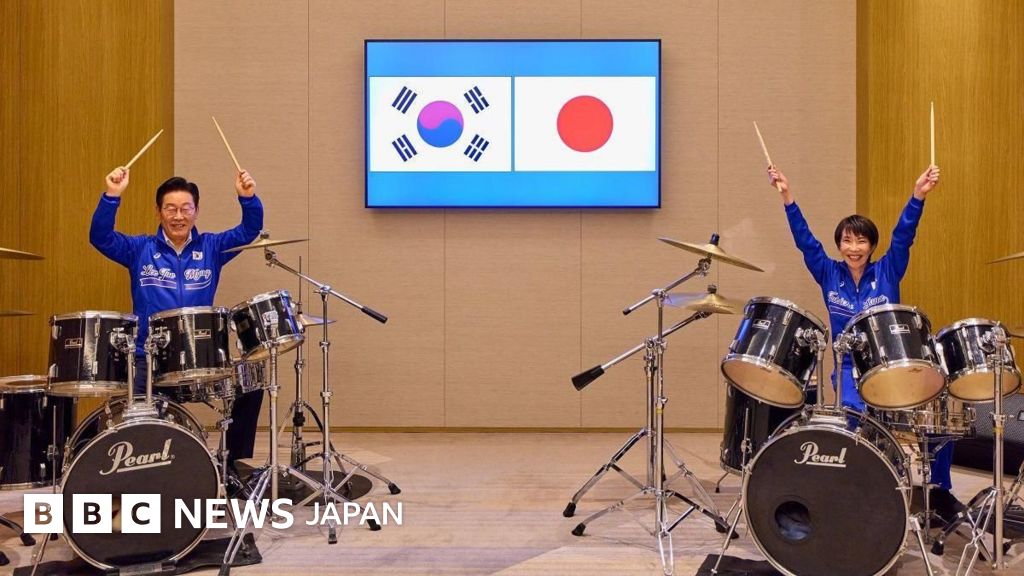 日韓首脳が奈良で会談 K-POPのドラムセッションの動画が話題に - BBCニュース