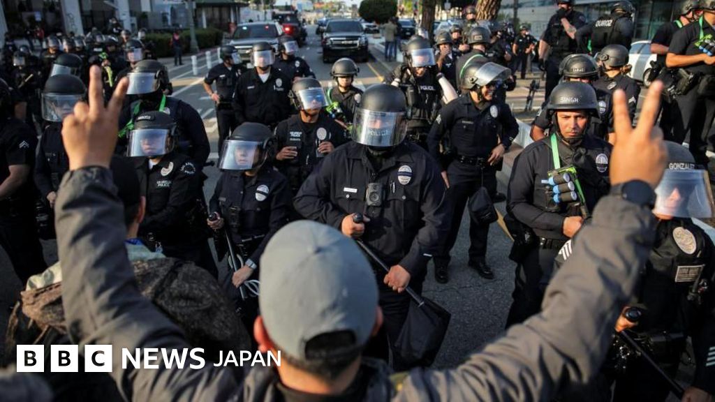 トランプ政権、海兵隊700人と追加の州兵2000人をロサンゼルスに派遣 州