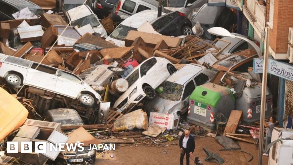 Spain’s Deadly Deluge: Devastating Floods Claim Over 90 Lives in Eastern Region’s Worst Disaster in Decades