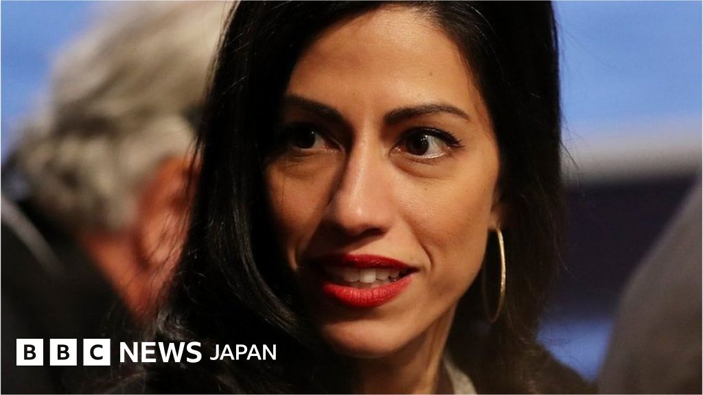 ヒラリー・クリントン氏の元側近、自伝で上院議員による性暴力明かす BBCニュース