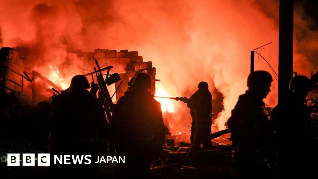 ロシアが北朝鮮製ミサイルを使用とゼレンスキー大統領 南部で7人殺害