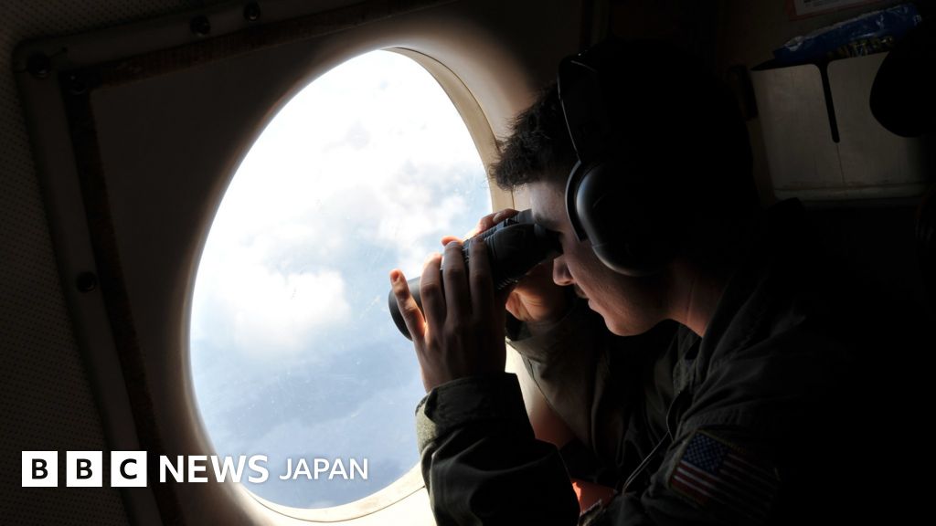 墜落エジプト航空機、地中海で機体発見 - BBCニュース