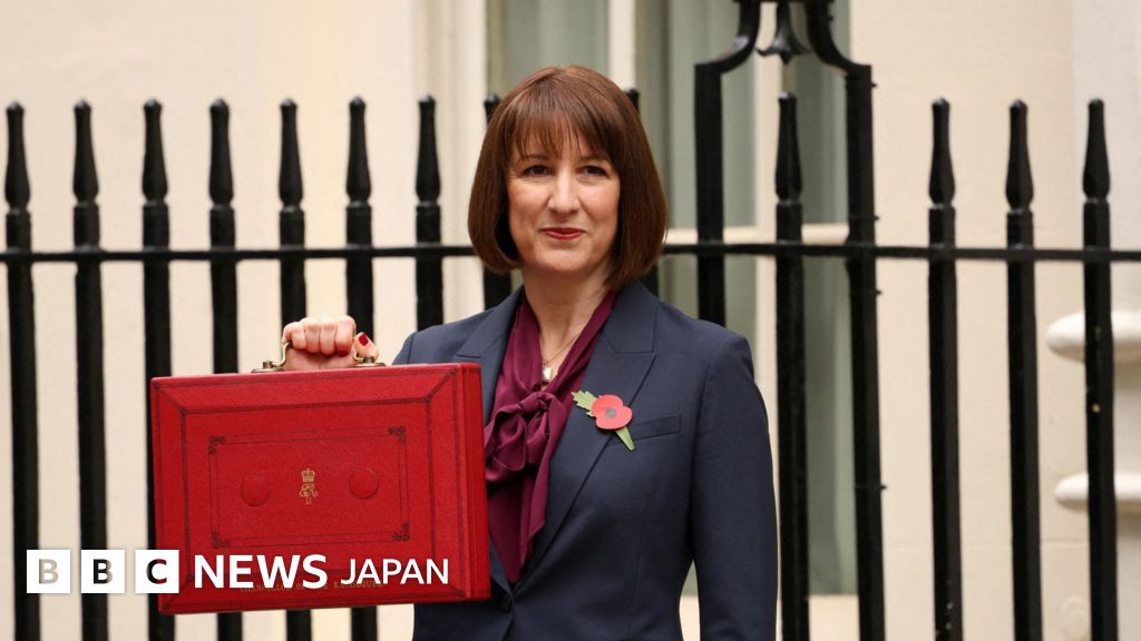 英労働党政権が初の予算案発表、400億ポンドの増税 「財政を健全