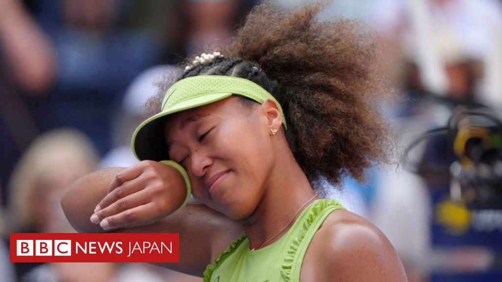 大坂なおみ、2年ぶりの全米オープンで初戦突破 感極まった様子見せる - BBCニュース