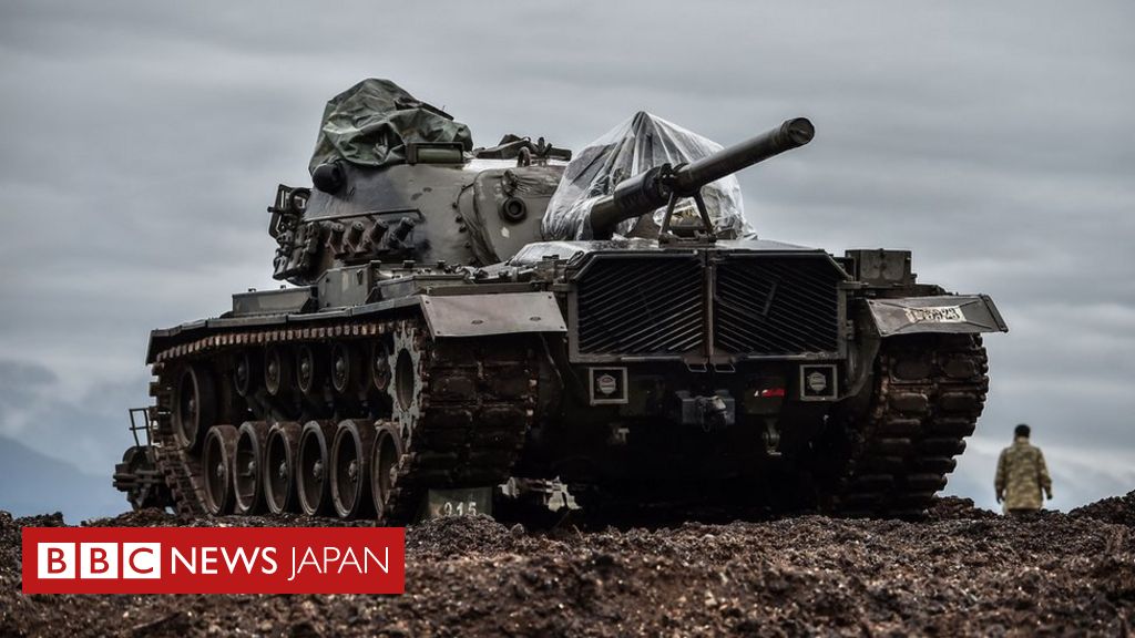 シリアのクルド人勢力、トルコ軍対抗でアサド政権と協力と - BBCニュース