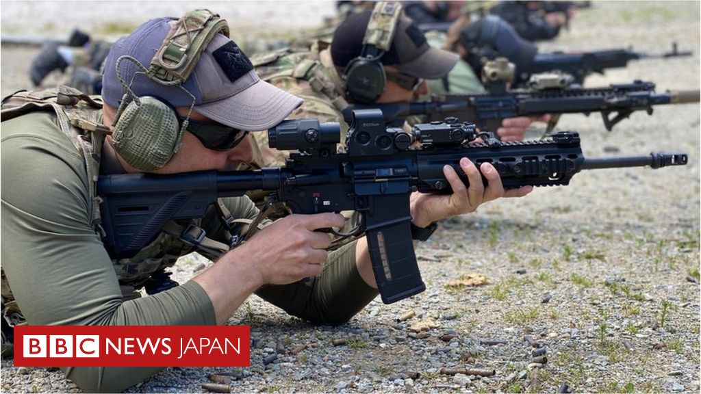 民間軍事会社の需要が急増、戦地経験者など募集 ウクライナ - BBCニュース