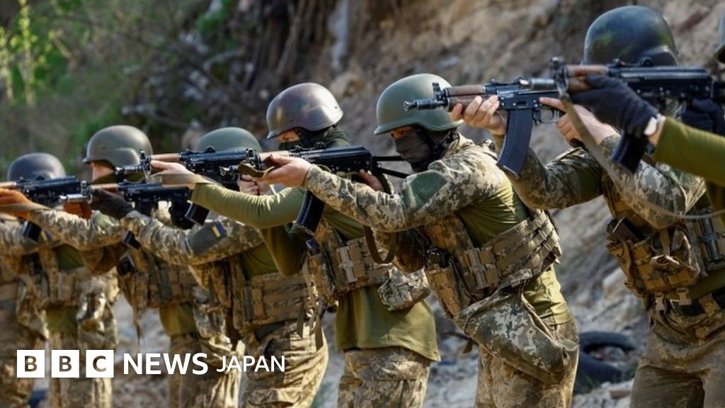 ウクライナ議会、兵士動員に関する改正法案を可決 兵力の増強狙う