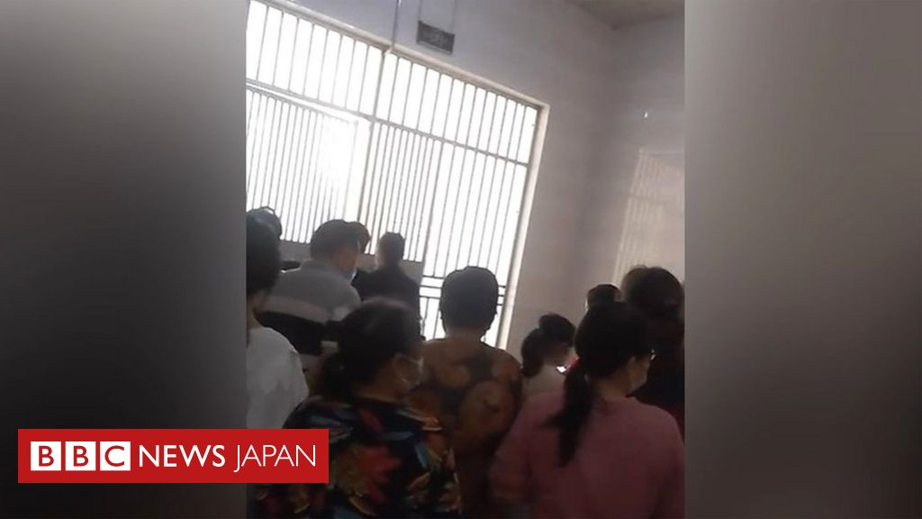 中国・四川省で地震、65人死亡 都市封鎖で避難できず不満噴出 中国・四川省で地震、65人死亡 都市封鎖で避難できず不満噴出