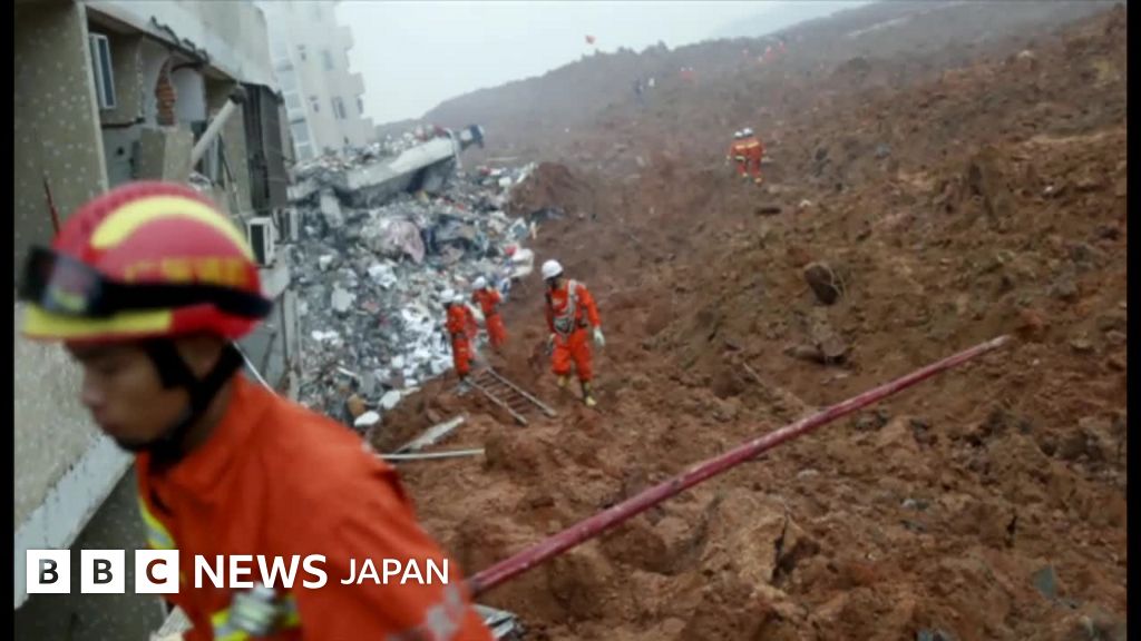 中国 深圳の土砂崩れ 立ちすくむ人たち 自分たちも危険だと cニュース
