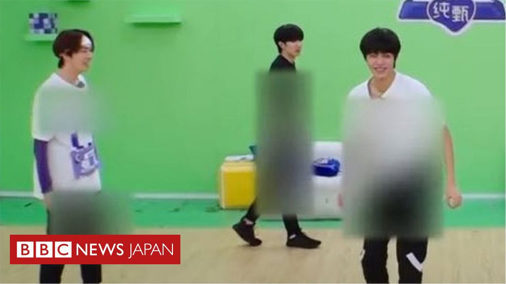 中国テレビ 欧米ブランドのロゴにぼかし ウイグル問題に絡み Bbcニュース