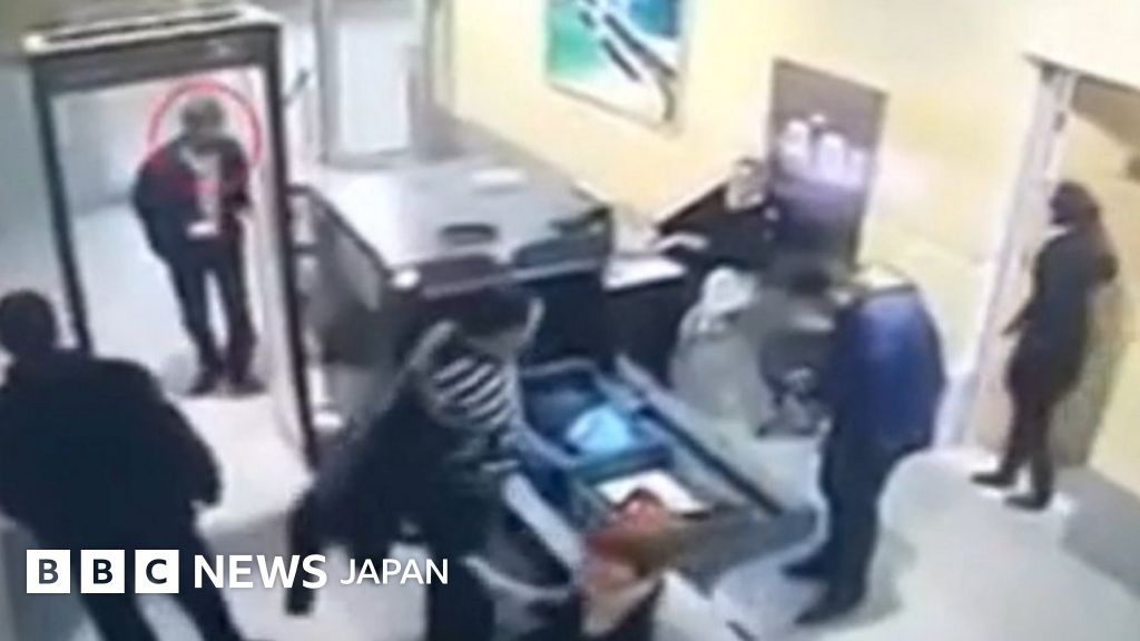 エジプト機ハイジャック 自爆ベルトは偽物と BBCニュース