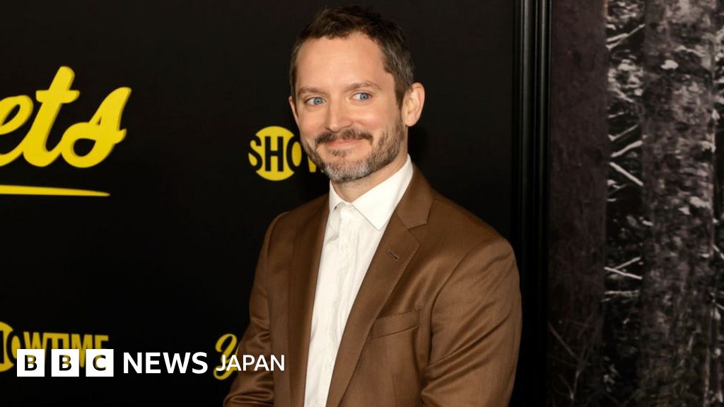 ロシア、アメリカの人気俳優をだましウクライナ批判動画に