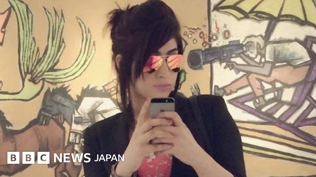パキスタンのネット アイドル 名誉 のため兄が殺害 cニュース