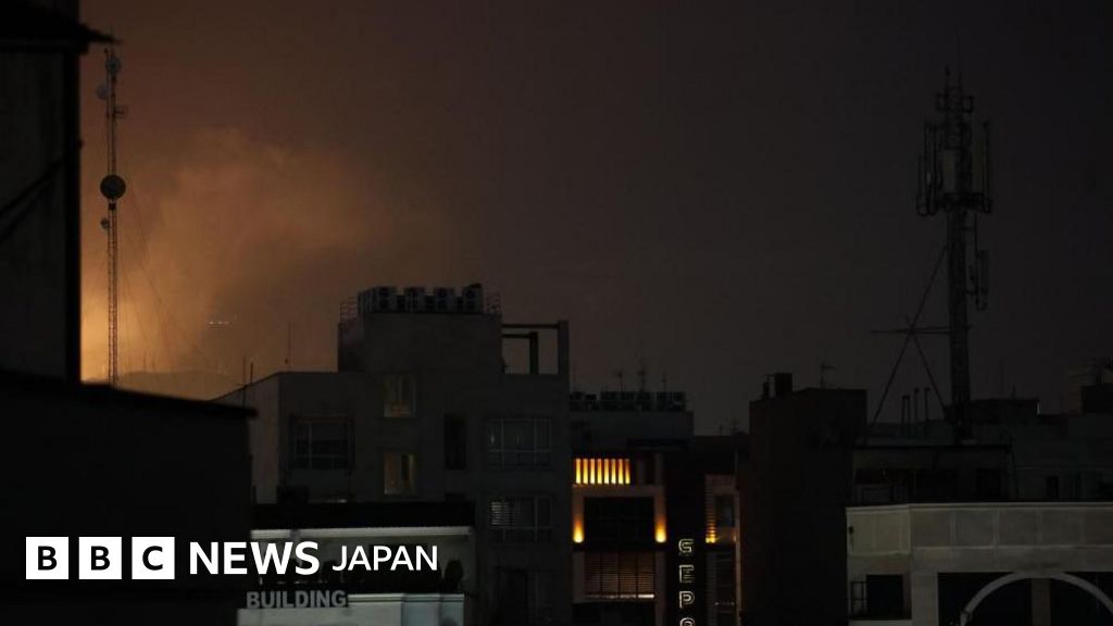 BBCニュース - イランが米軍機を撃墜、不明者の捜索続く　イラン・メディアは2機撃墜と報道