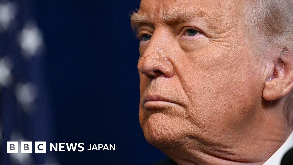 トランプ氏、医師の推奨量より多くアスピリンを服用と 米紙