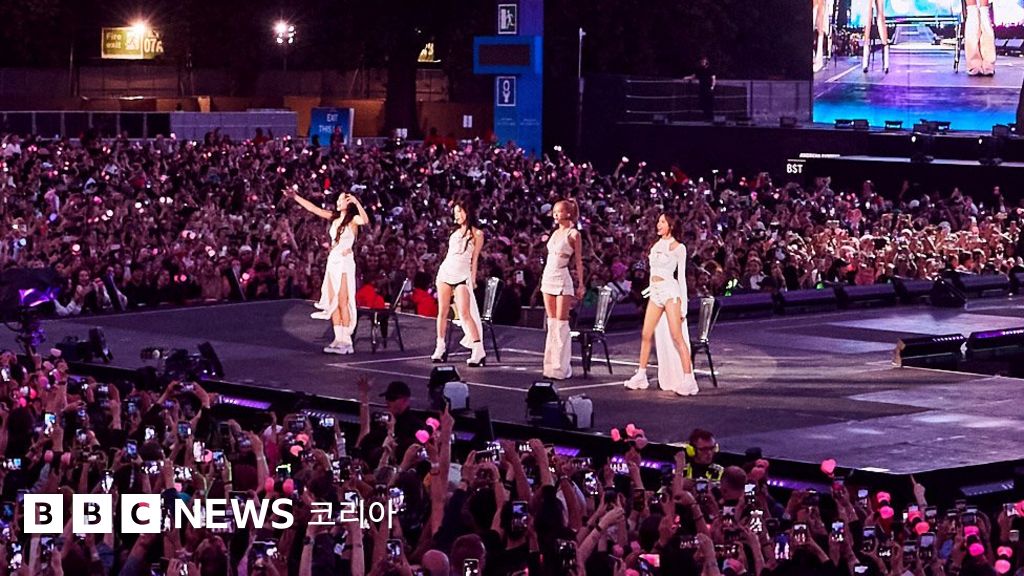 블랙핑크, 영국 유명 음악 축제서 K팝 가수 최초 헤드라이너 공연 - BBC News 코리아 블랙핑크, 영국 유명 음악 축제서 K팝 가수 최초 헤드라이너 공연 - Bbc News 코리아