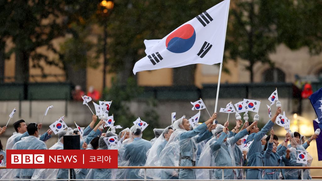 2024 파리 올림픽 프랑스의 독특한 스타일로 파리를 밝힌 개막식 BBC News 코리아