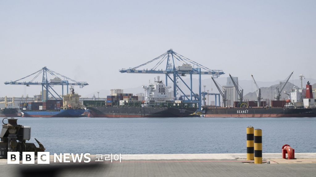 이란, UAE 석유 시설 공격한 가운데…미국, 이란 고속정 격침