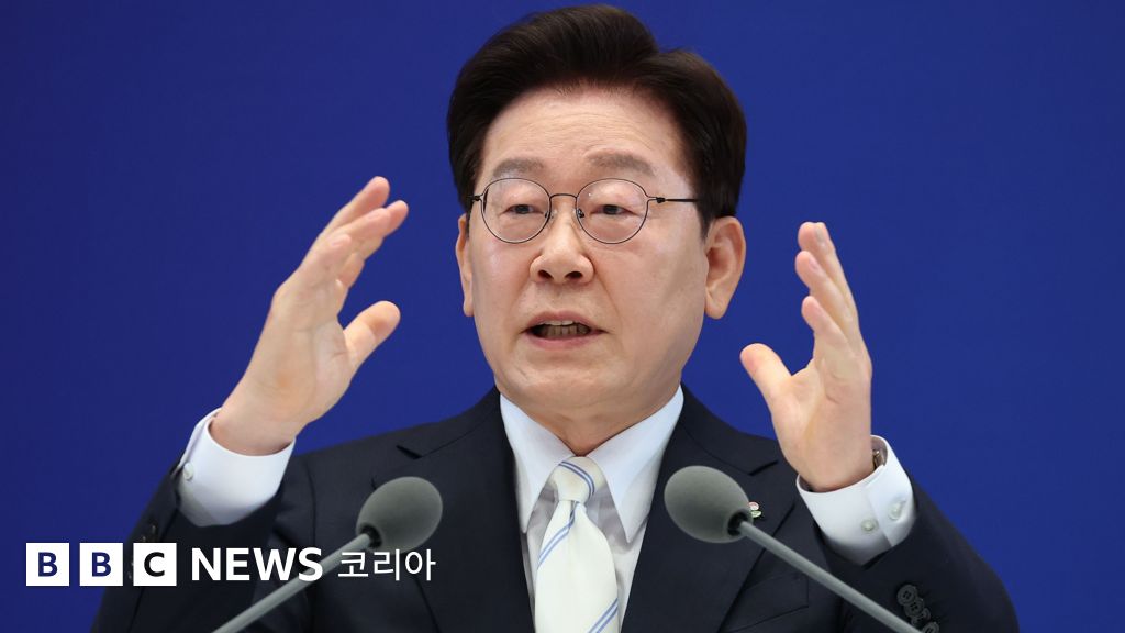취임 1주년 이 대통령, 투표용지 부족사태에 대해 뭐라 말했나