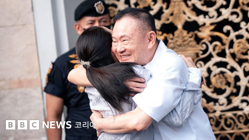 가석방된 탁신 전 태국 총리...하지만 '탁신 시대'는 끝났다?