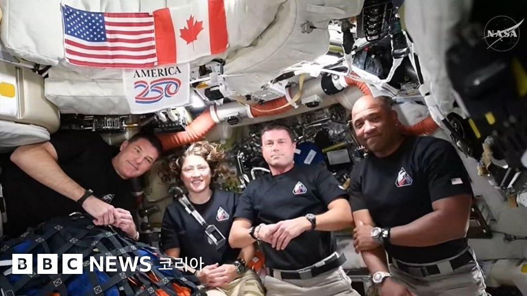 지구로 돌아온 아르테미스 2호 우주비행사들, 그 다음에는 무엇을 할까?