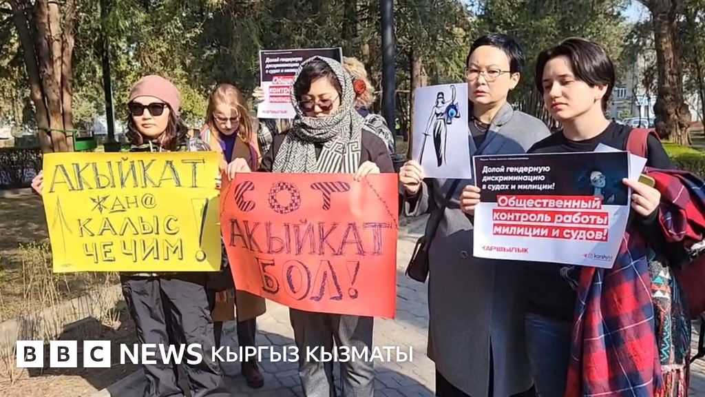 Жалқау әйелдердің үйдегі суреттері