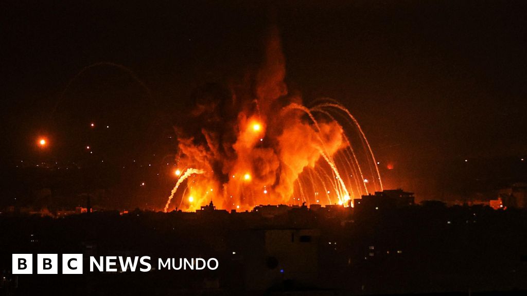 "Es una guerra de exterminio": una noche en Gaza sumida en la oscuridad por el corte eléctrico impuesto por Israel