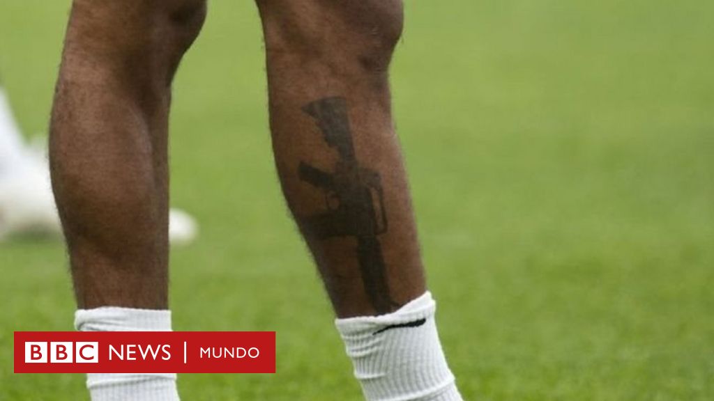 Por qué el delantero de la selección inglesa de fútbol Raheem Sterling se  tatuó un M16 en su pierna - BBC News Mundo