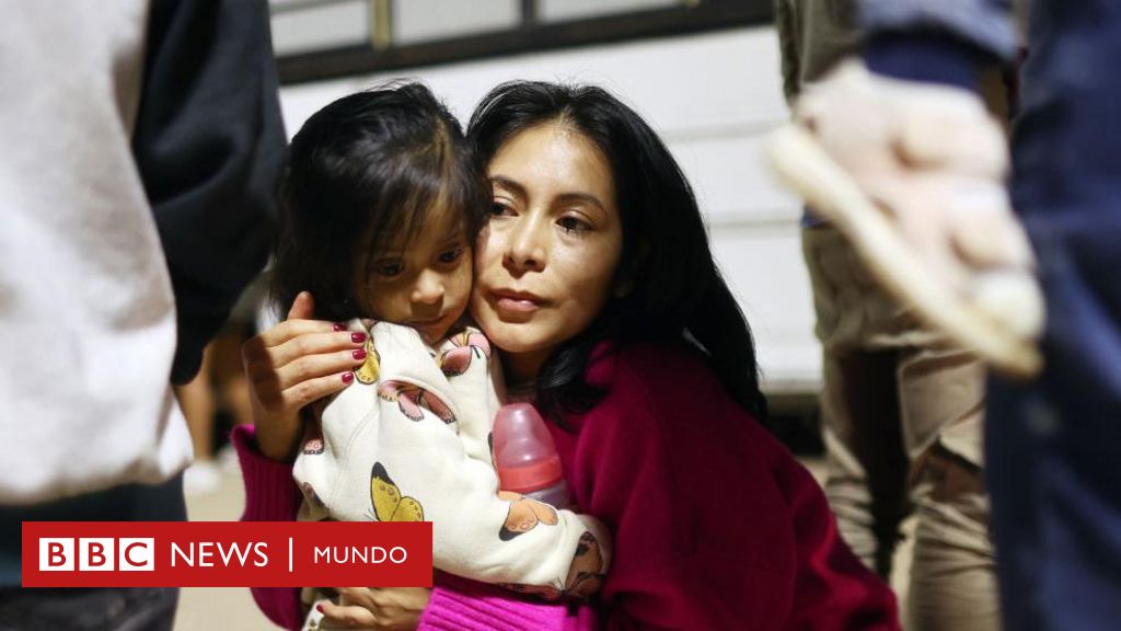 4 posibles razones de por qué se multiplicó por 4 el número de peruanos que abandonan el país