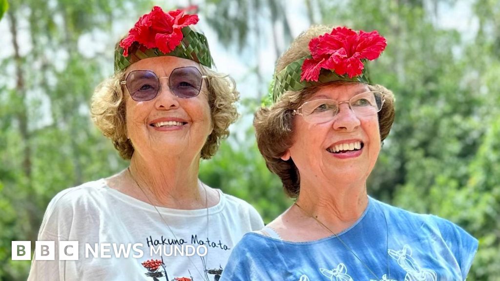 "Es genial tener una buena amiga desde que perdimos a nuestros maridos": las dos mujeres que recorren el mundo a los 82 años