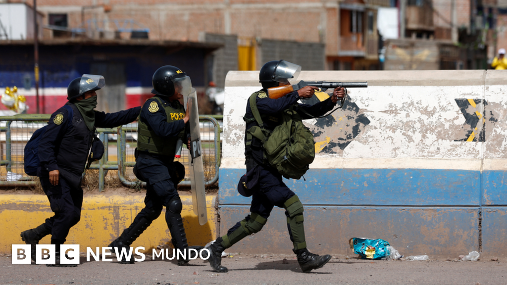 Mueren al menos 18 personas en el sur de Perú durante protestas para exigir nuevas elecciones y la liberación de Pedro Castillo