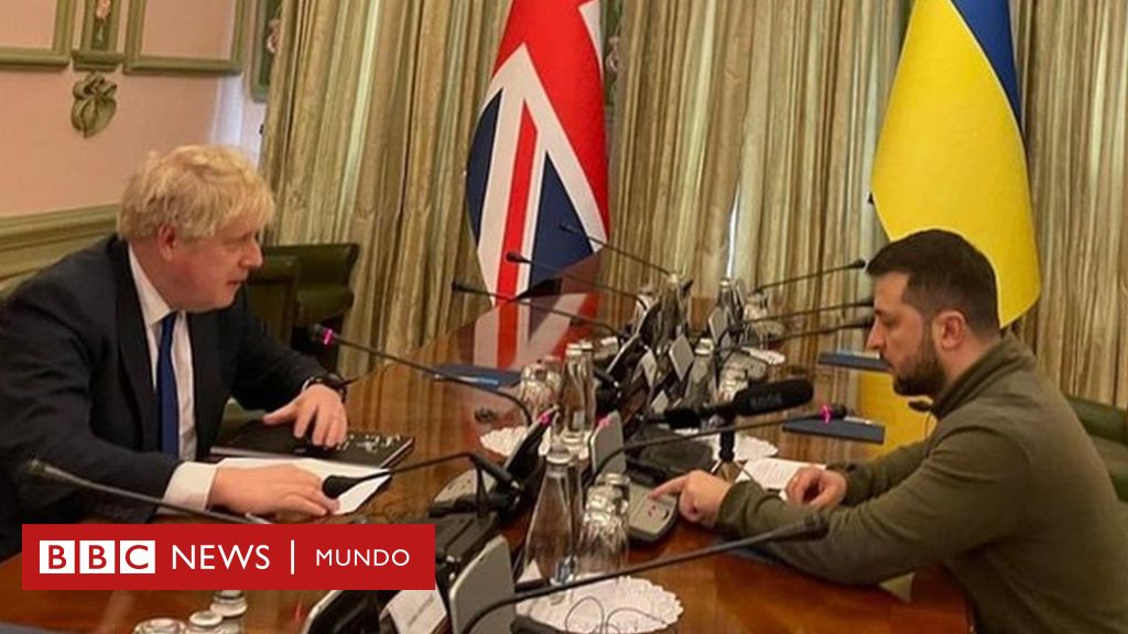 Perdana Menteri Inggris Boris Johnson melakukan kunjungan kejutan ke Kyiv untuk berbicara dengan Presiden Zelensky