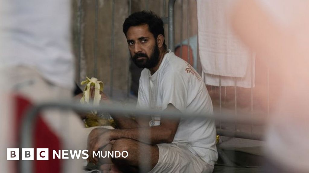 "A diferencia de la tragedia del Titán, el naufragio de Grecia fue tratado como carente de protagonistas y de héroes"