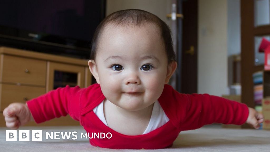 El multimillonario plan de Japón para que las parejas tengan más hijos (y por qué el dinero no siempre es la solución)