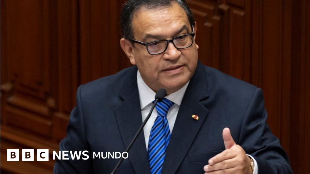 Perú: quién es Alberto Otárola, el abogado de izquierda que lidera la polémica respuesta del gobierno a las protestas