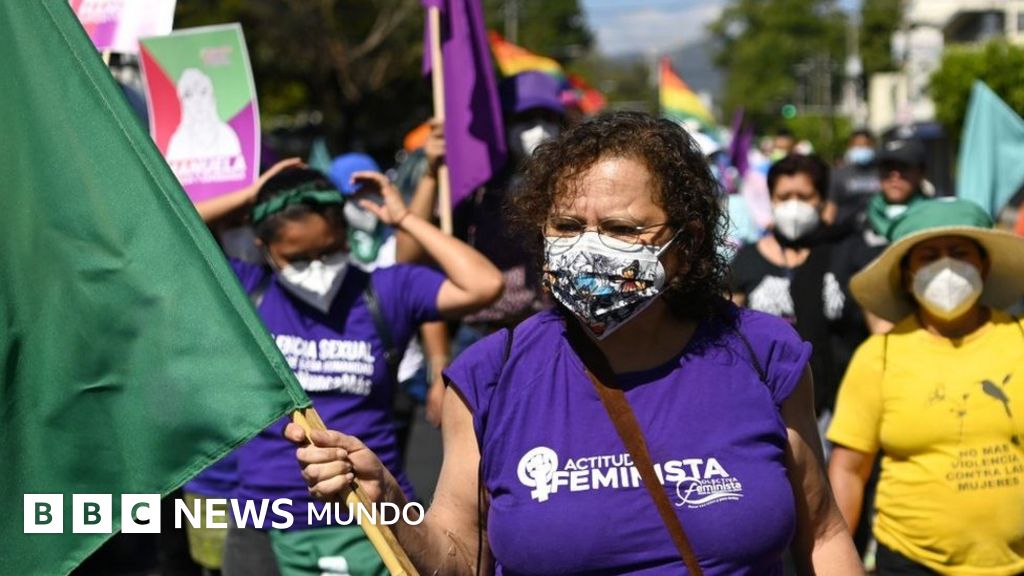 El Salvador: Lesly Ramírez, la joven condenada a 50 años de prisión por perder una bebé en una emergencia obstétrica