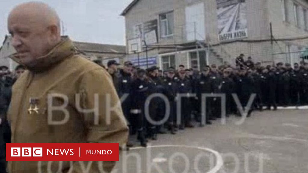 "Son ellos o sus hijos": el video que muestra al jefe del grupo mercenario Wagner reclutando a presos rusos para la guerra