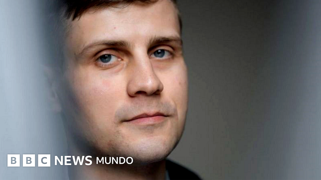 "Muy pocos en el ejército creen que están luchando para proteger a Rusia de un peligro real": el piloto que desertó de las filas rusas para evitar la guerra en Ucrania