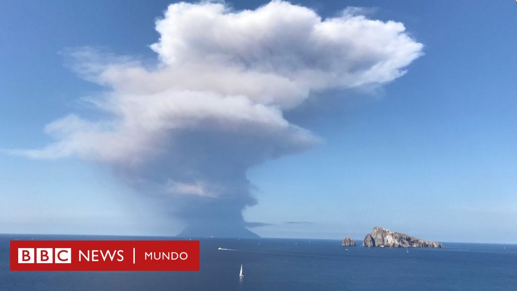 Eruzione Stromboli in Italia: l’attività vulcanica provoca la morte di almeno una persona e semina il panico tra i turisti