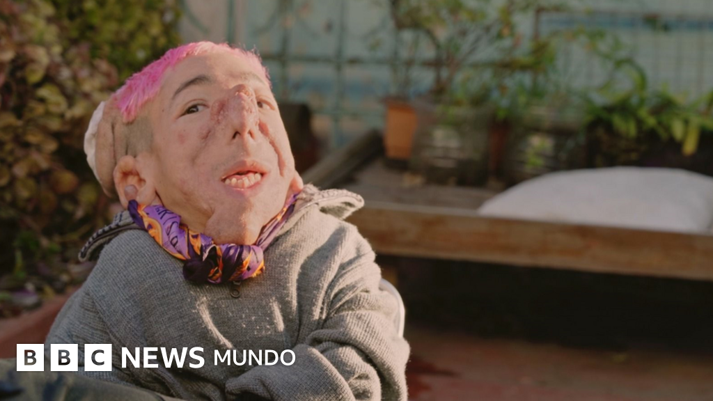 "Fuera de forma", el documental de BBC Mundo con el escritor y rapero Matías Fernández seleccionado para el Festival Hot Docs