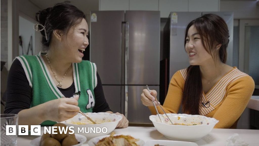 El audaz viaje de la joven que escapó de Corea del Norte para encontrar a su madre