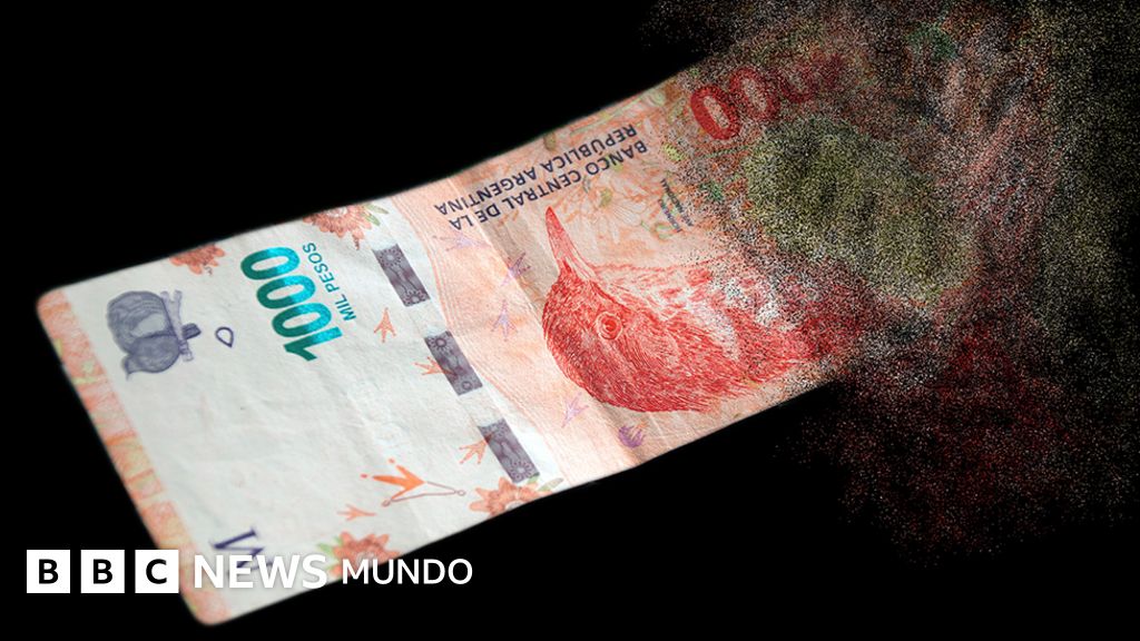 "Ahorrar gastando": por qué en Argentina muchos consideran una mejor inversión consumir su dinero que guardarlo