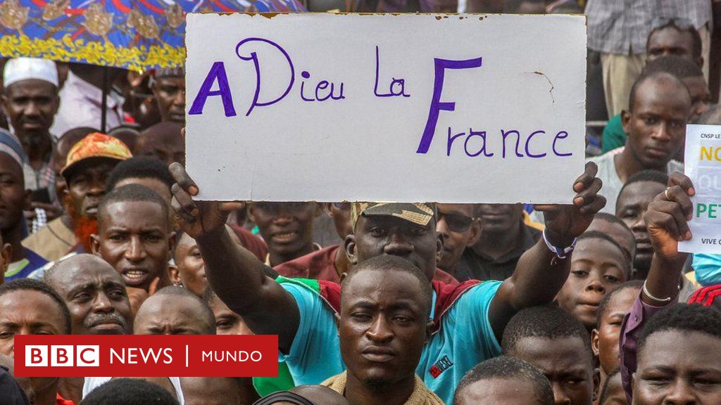 Qué papel tiene el resentimiento contra Francia en la ola de golpes militares en África occidental