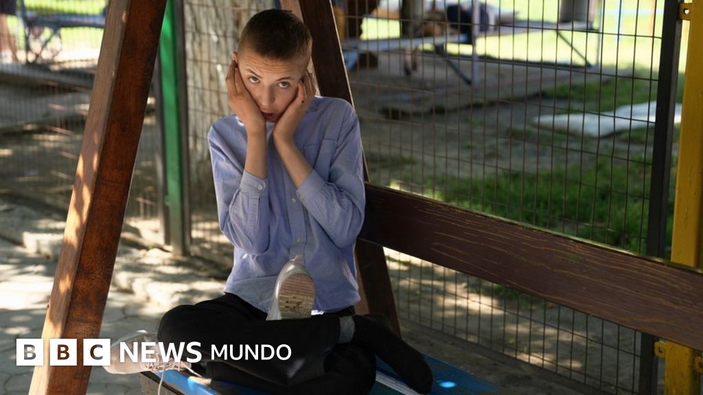 Niños atados y adultos en cunas: las terribles condiciones que se viven en los orfanatos de Ucrania