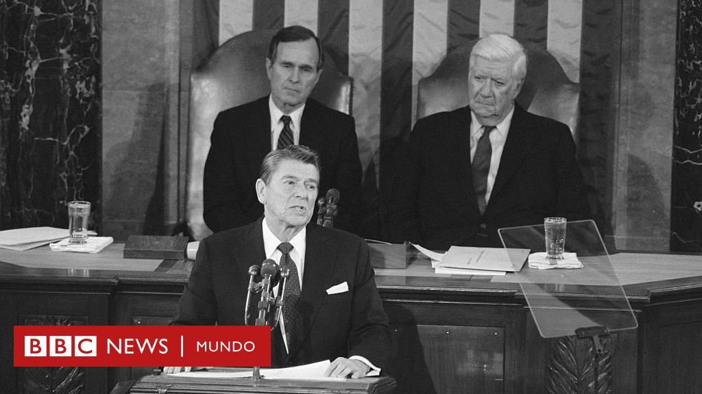 "Despilfarro burocrático": el sueño de Reagan de desmantelar el Departamento de Educación que Trump ordenó hacer realidad