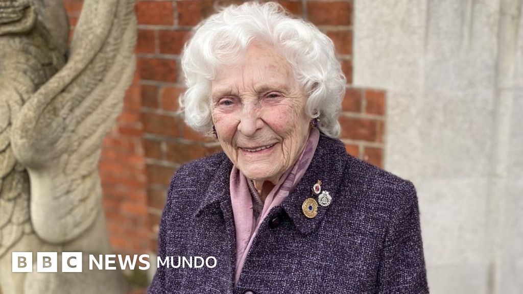 La impactante vida de Betty Webb, la última sobreviviente de los expertos que descifraron los códigos nazis